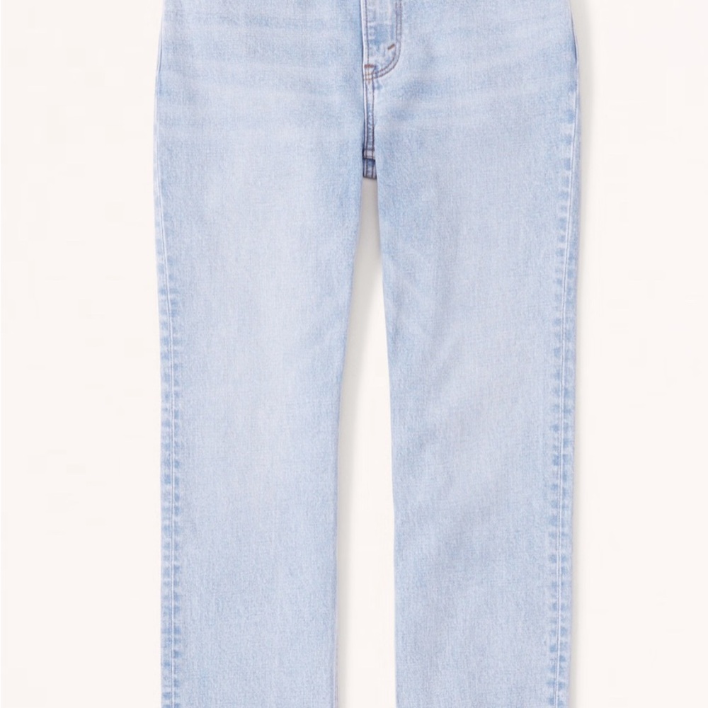 Abercrombie & Fitch Women's Light Wash Straight Leg Jeans